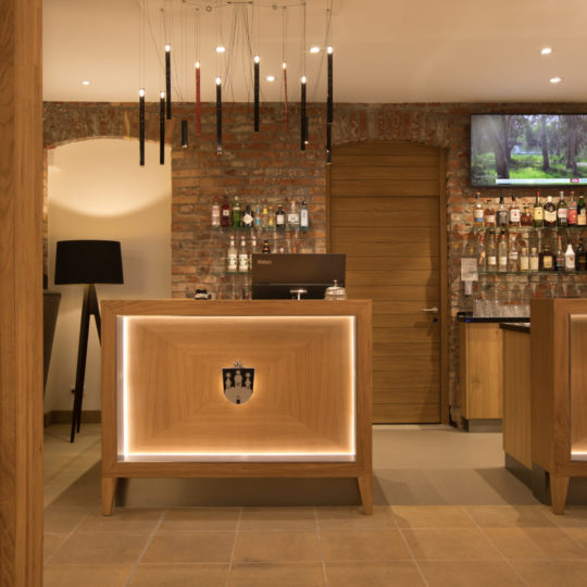 Rezeption Hotel Brunnenhaus Schloss Landau